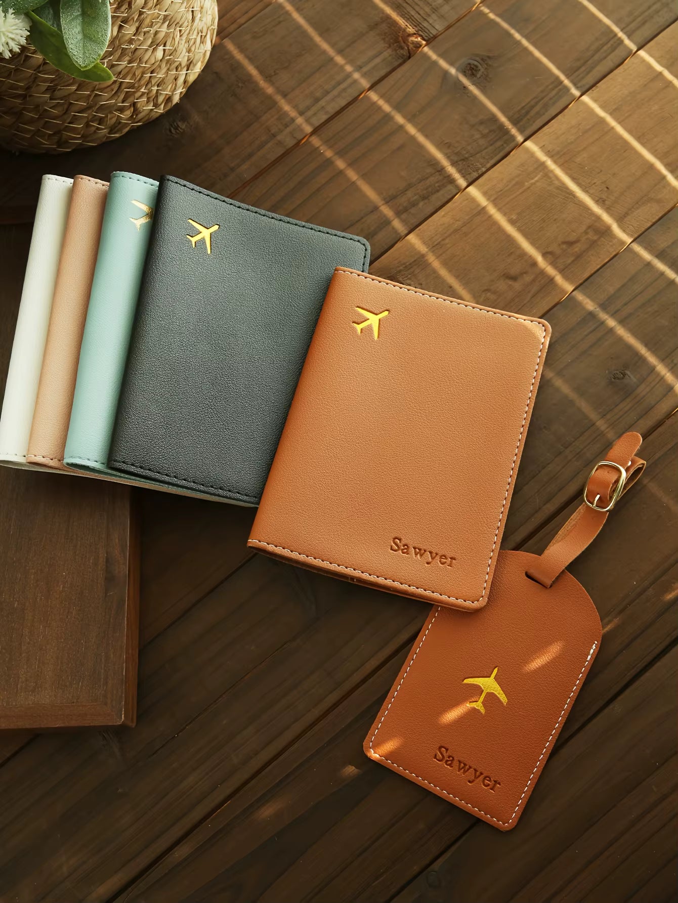 Juno Passport Cover