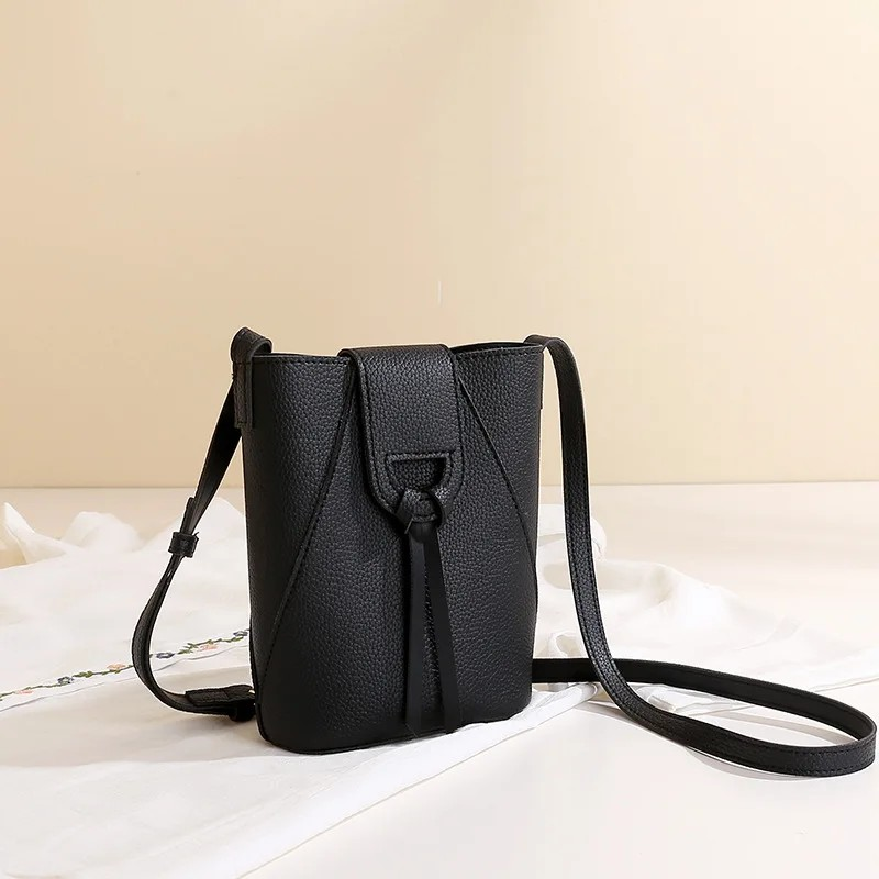 Soraya Messenger Bag