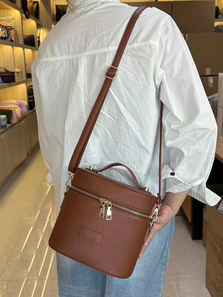 Bloomfield Makeup Carrier