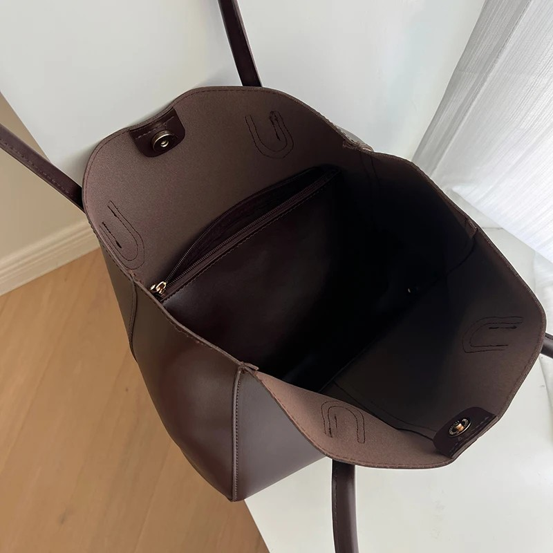 Nira Cove Tote