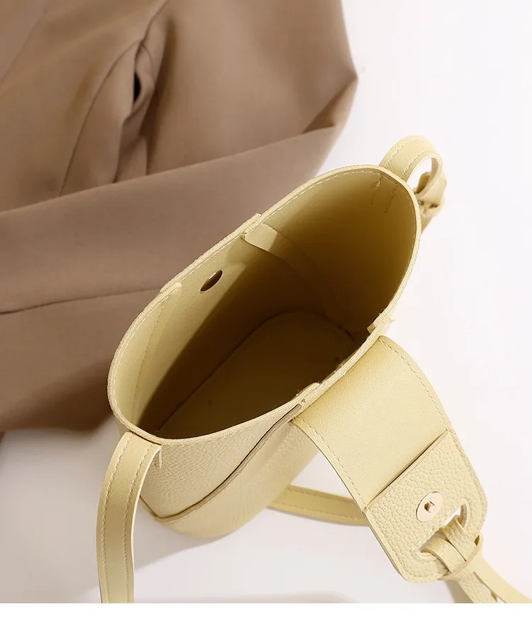 Soraya Messenger Bag